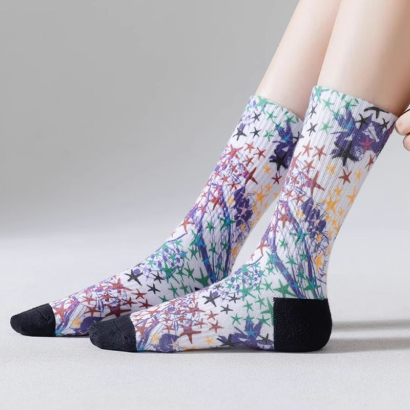 3D -tryckteknologi för vår- och sommarstrumpor, herr långa strumpor, kvinnors mellansulor, europeiska och amerikanska gatesporter, par bomullsstrumpor, graffiti trendiga strumpor 3D -tryckteknologi för vår- och sommarstrumpor, herr långa strumpor, kvinnors mellansulor, europeiska och amerikanska gatesporter, par bomullsstrumpor, graffiti trendiga strumpor