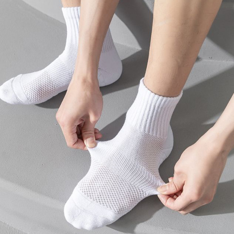 Strumpor herrfjäder och hösthandduksbotten Sports bomullsstrumpor professionella löpande strumpor