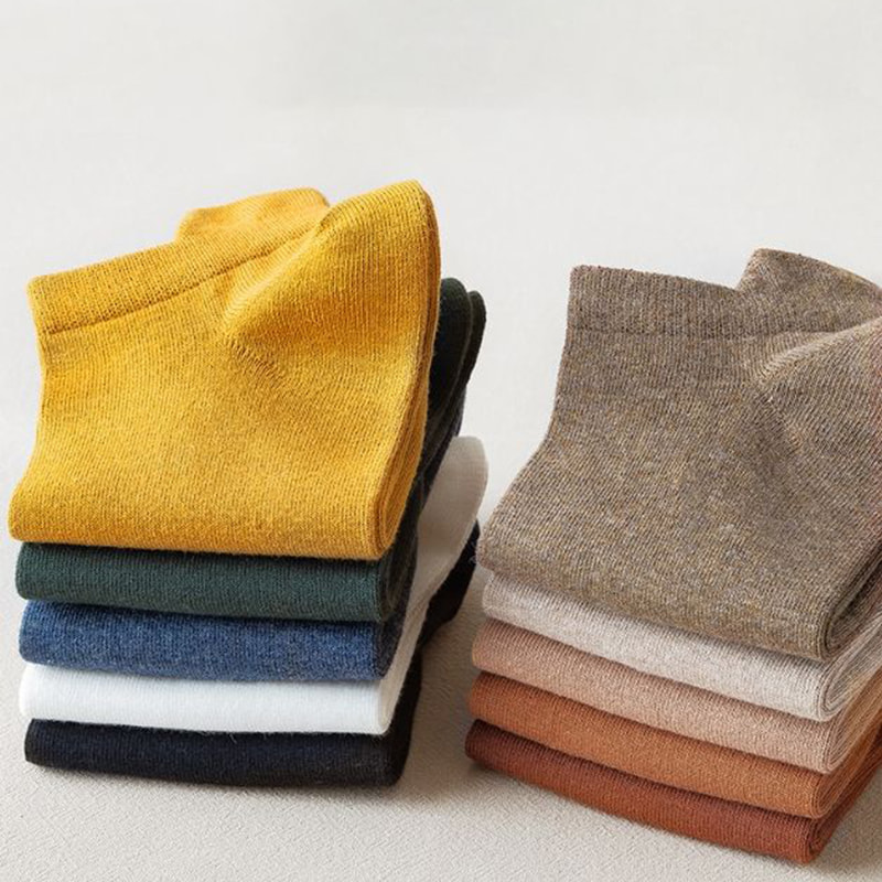 Mäns korta strumpor med falska klackar Mäns korta strumpor med falska klackar