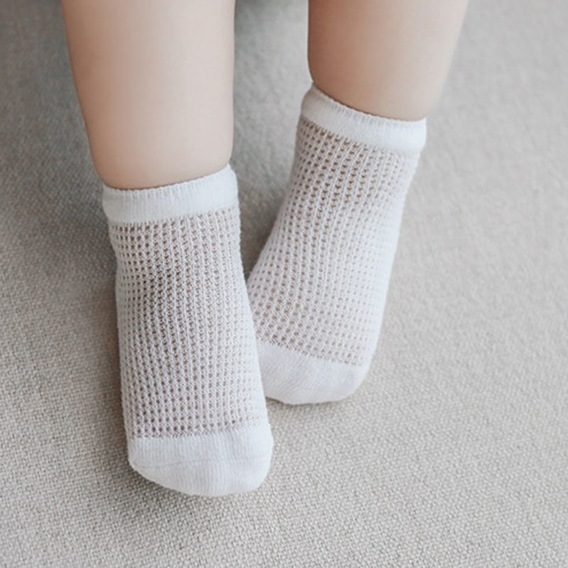 Baby Socks Summer New Ultra-Thin Mesh Breattable Ice Silk Boneless Elastic Mouth Short Socks Nyfödda Baby Strumpor